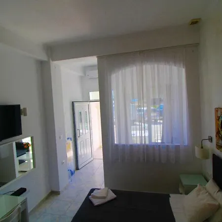 Hotel Sunset Beachfront Neos Marmaras
