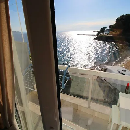 Sunset Beachfront Neos Marmaras
