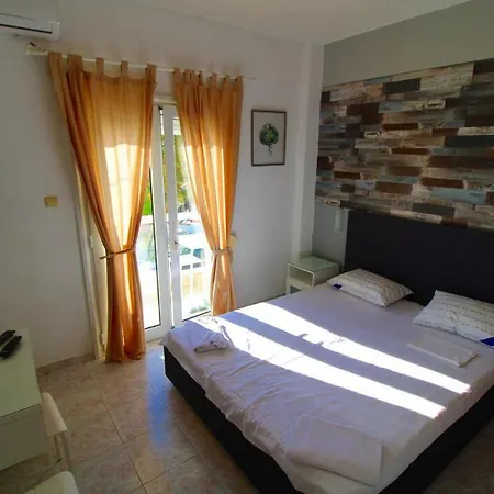 Sunset Beachfront Neos Marmaras