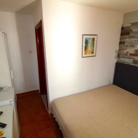 Sunset Beachfront 新马尔马拉斯