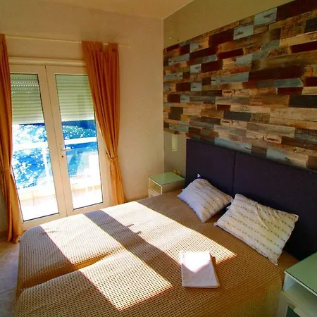 Hotel Sunset Beachfront Neos Marmaras