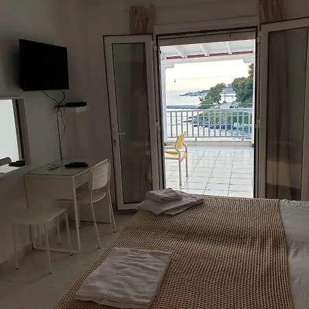酒店 Sunset Beachfront 新马尔马拉斯