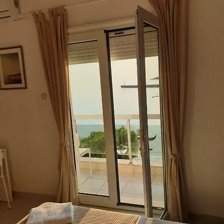 Sunset Beachfront Hotel